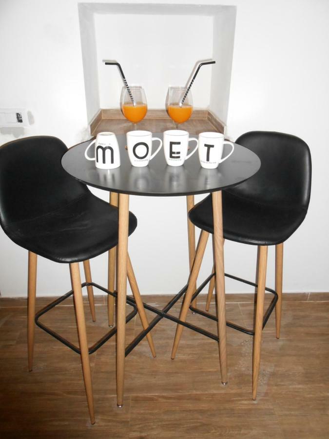 Moet With Garden Pula Exterior foto